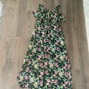 Floral Maxi dress. Size small